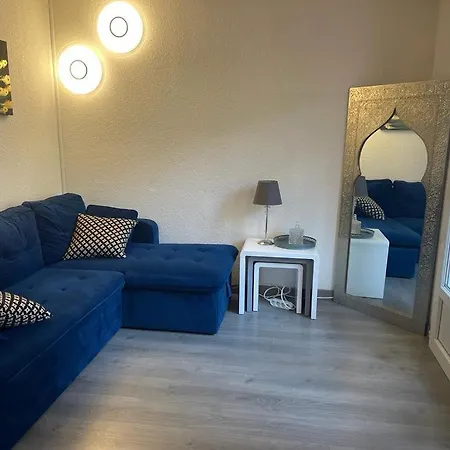 2 Pieces A Deux Pas Du Village Naturiste Апартаменты *