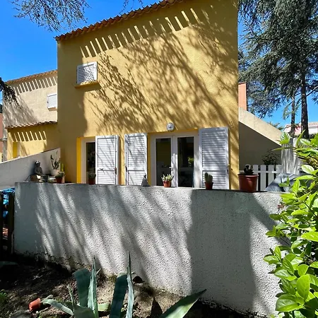 Апартаменты 2 Pieces A Deux Pas Du Village Naturiste *